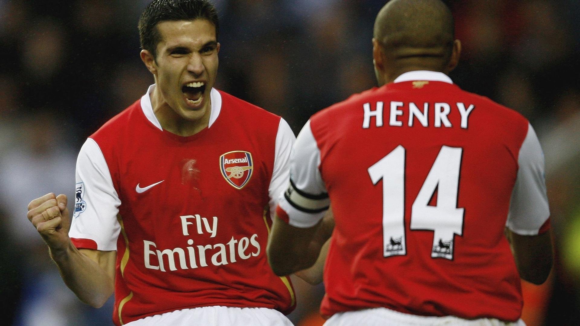 足球摄影师联合展览记录联赛精彩瞬间，足球摄影获奖作品